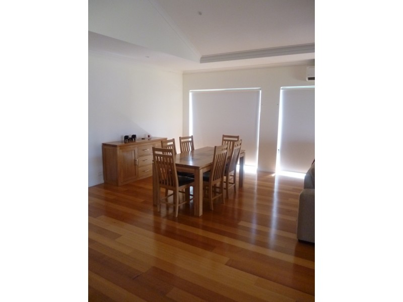 15 Reef Boulevard, Drummond Cove WA 6532