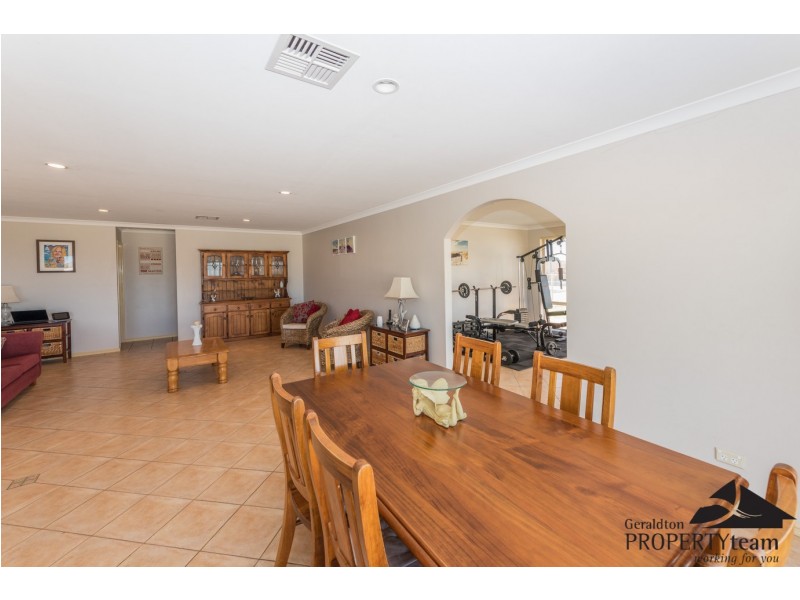 12 Beacon Rise, Wandina WA 6530