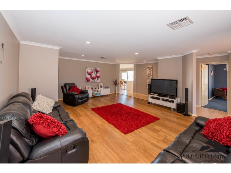 12 Beacon Rise, Wandina WA 6530