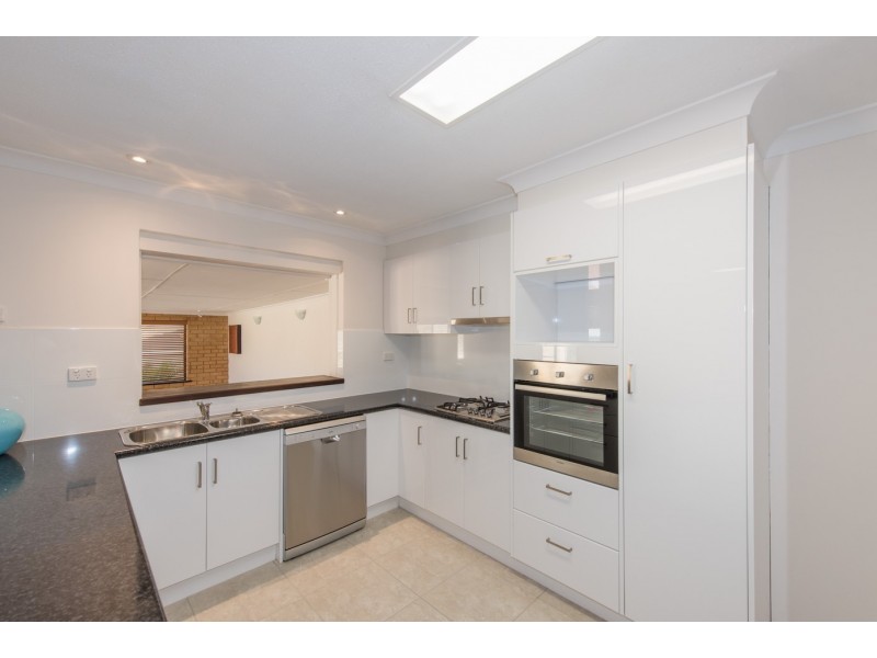 4 Sheldon Place, Tarcoola Beach WA 6530