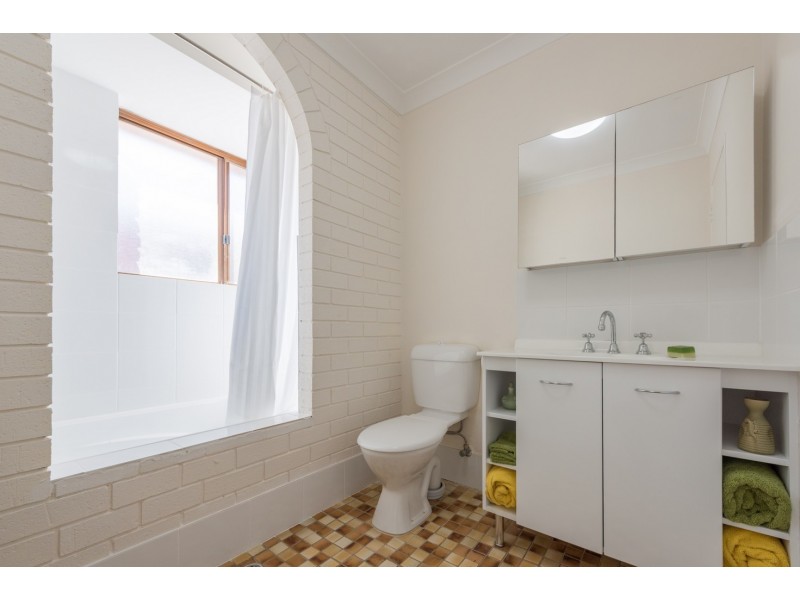 4 Sheldon Place, Tarcoola Beach WA 6530