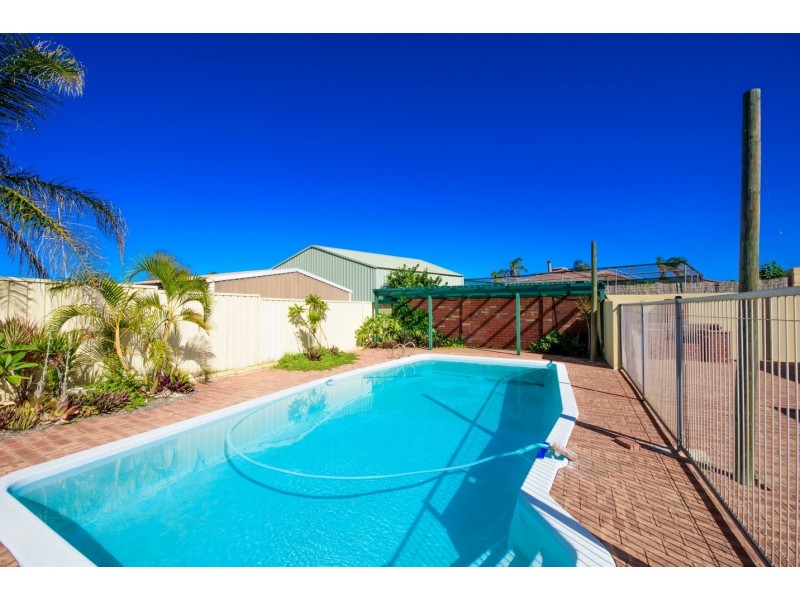 4 Sheldon Place, Tarcoola Beach WA 6530