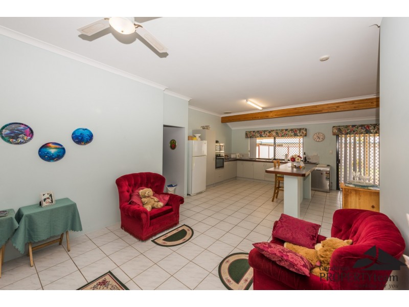 3 Wahn Ave, Waggrakine WA 6530