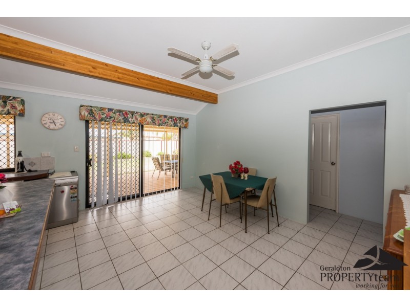 3 Wahn Ave, Waggrakine WA 6530