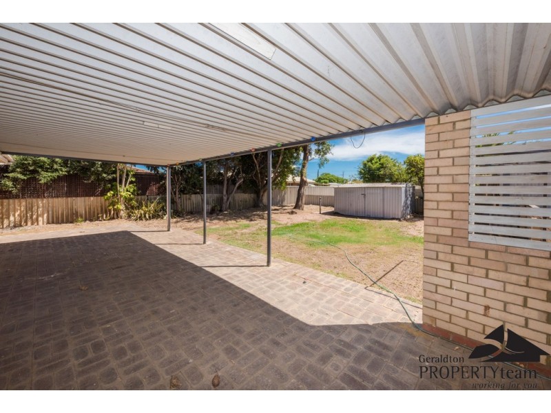 227 First Street, Wonthella WA 6530