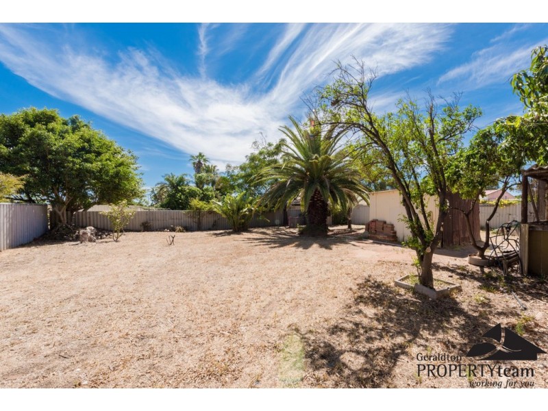 227 First Street, Wonthella WA 6530