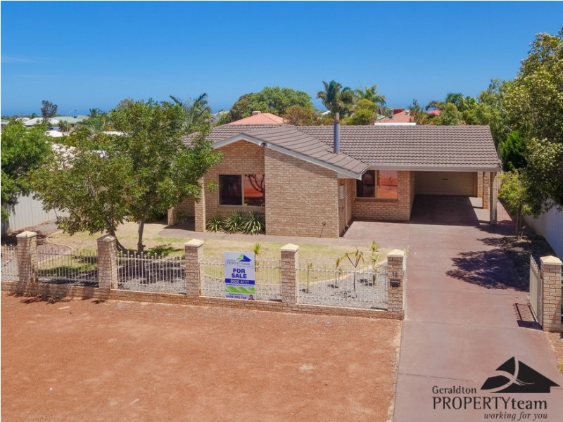 16 Tappak Street, Waggrakine WA 6530