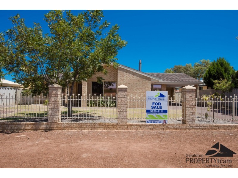 16 Tappak Street, Waggrakine WA 6530