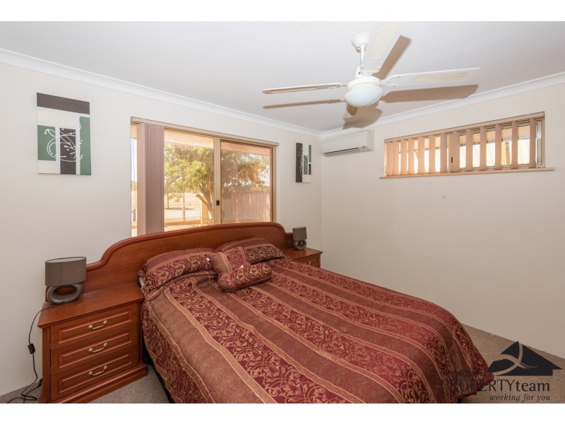 16 Tappak Street, Waggrakine WA 6530