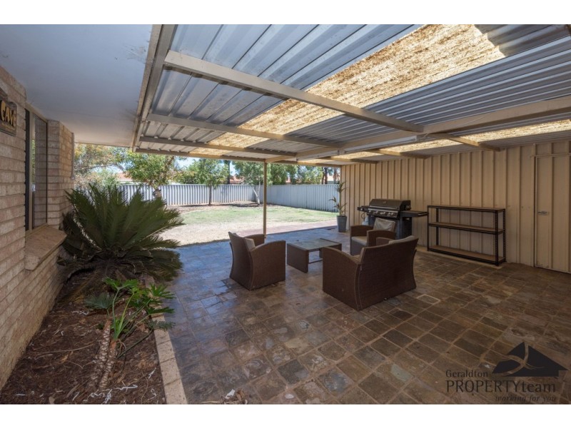 16 Tappak Street, Waggrakine WA 6530