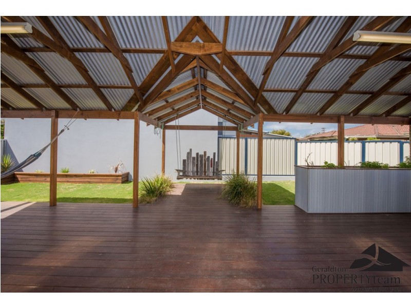 234A Sixth Street, Wonthella WA 6530