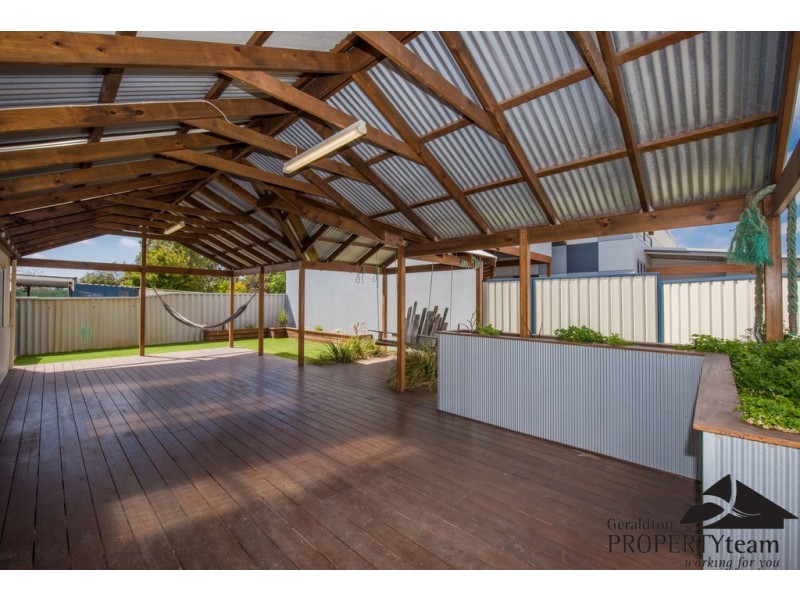 234A Sixth Street, Wonthella WA 6530