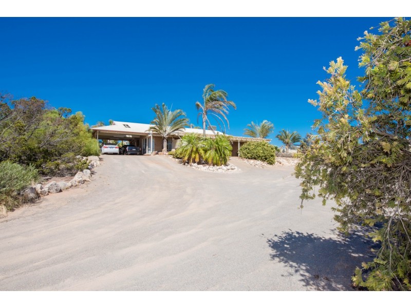 41 Eakins Crescent, Wandina WA 6530