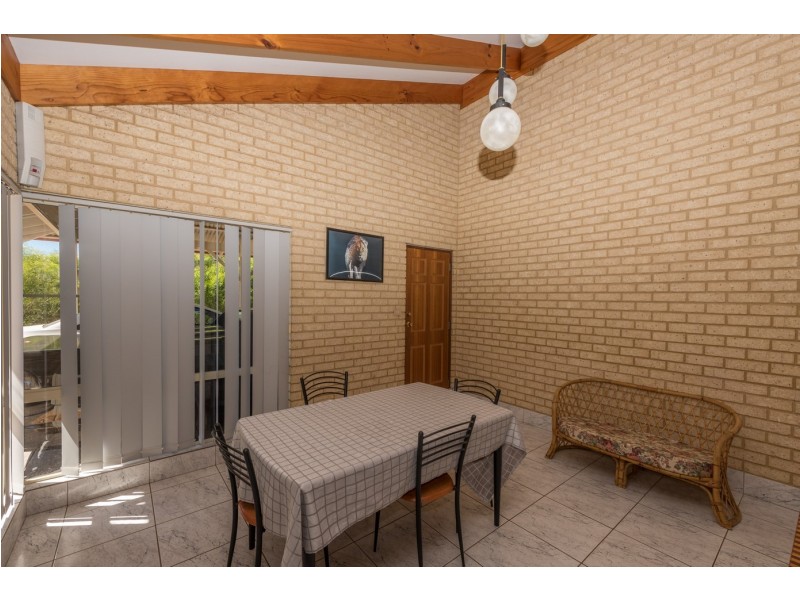 41 Eakins Crescent, Wandina WA 6530