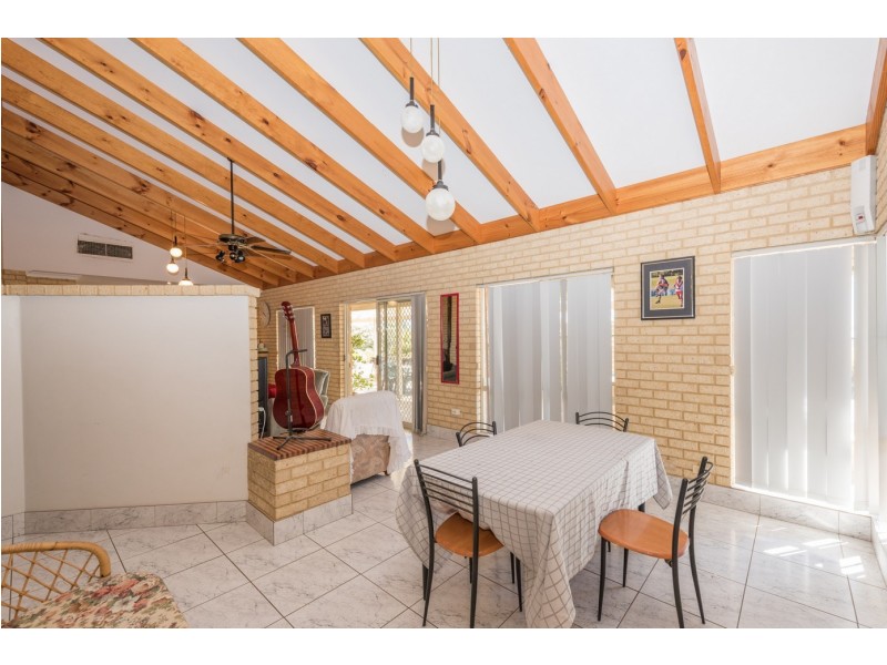 41 Eakins Crescent, Wandina WA 6530