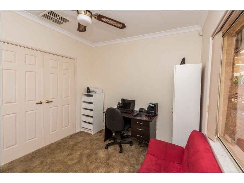 41 Eakins Crescent, Wandina WA 6530