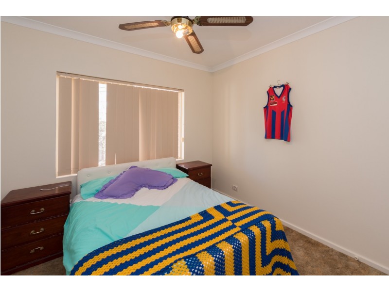 41 Eakins Crescent, Wandina WA 6530