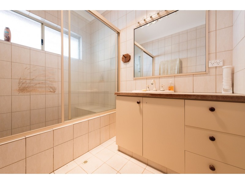 41 Eakins Crescent, Wandina WA 6530