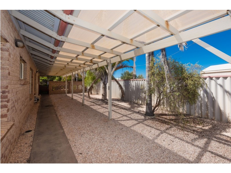 41 Eakins Crescent, Wandina WA 6530