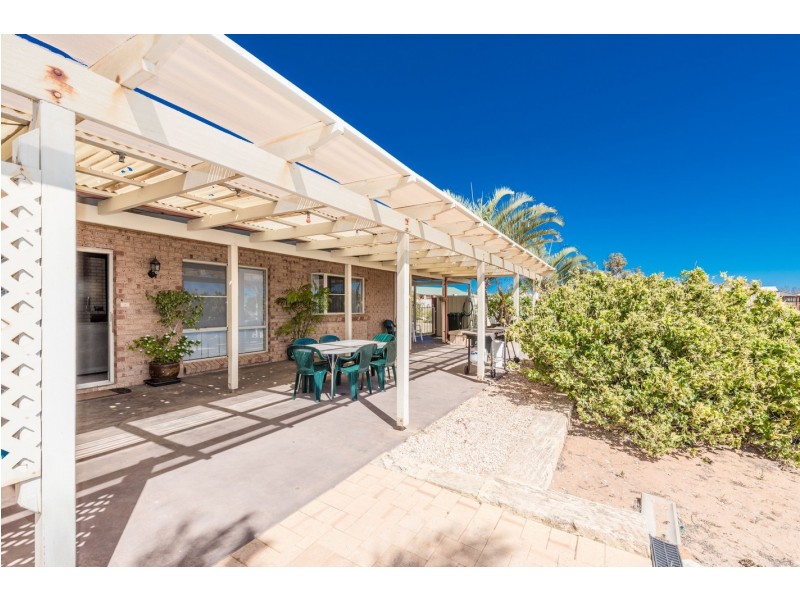 41 Eakins Crescent, Wandina WA 6530