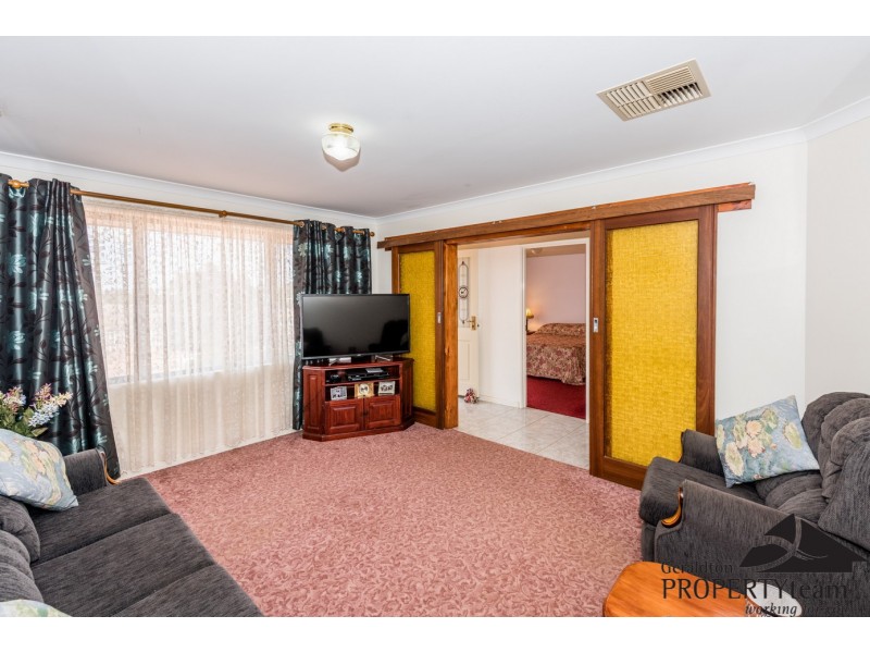 9 Roding Court, Deepdale WA 6532