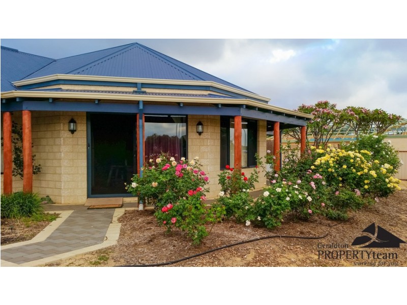76 Hall Road, Waggrakine WA 6530