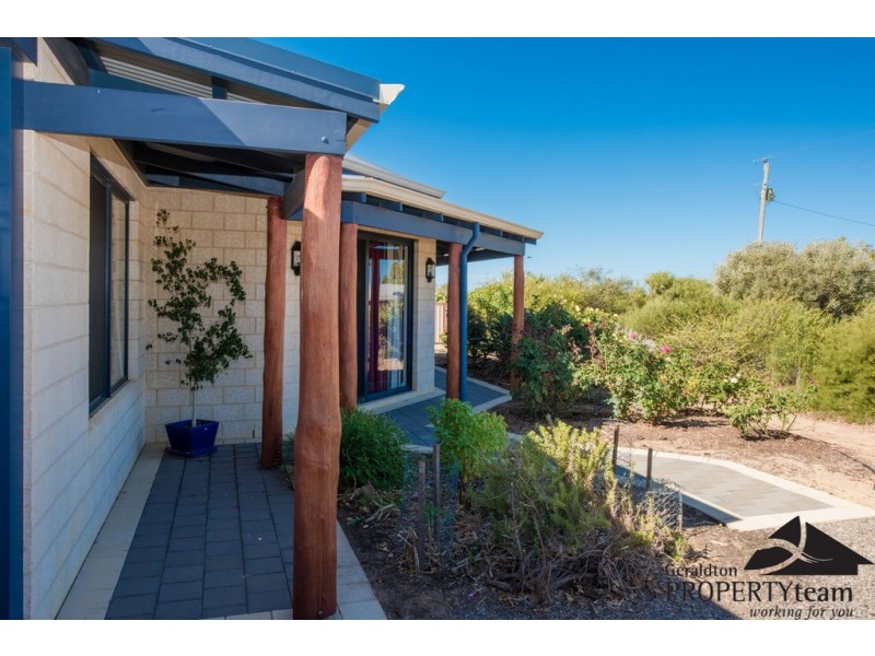 76 Hall Road, Waggrakine WA 6530