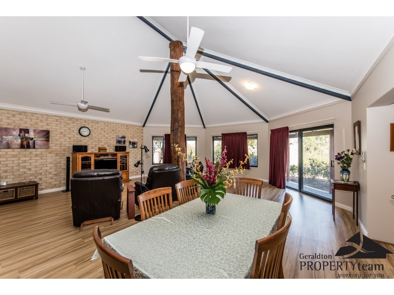 76 Hall Road, Waggrakine WA 6530