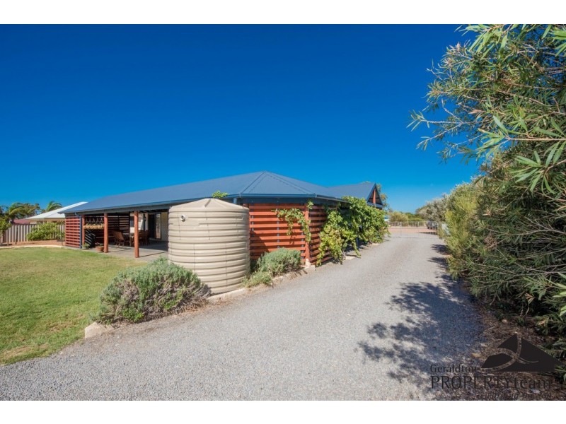 76 Hall Road, Waggrakine WA 6530