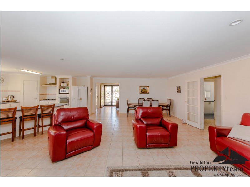 14 Basile Court, Wandina WA 6530