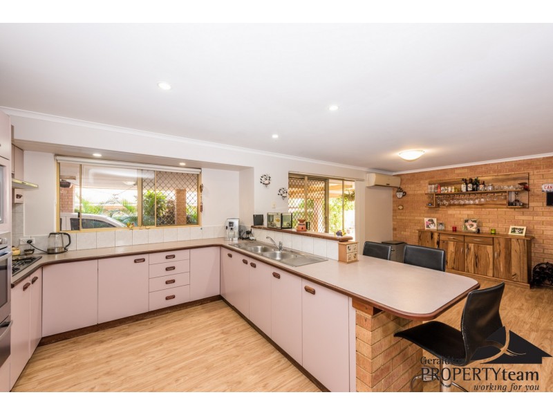 17 Pinyali Way, Waggrakine WA 6530