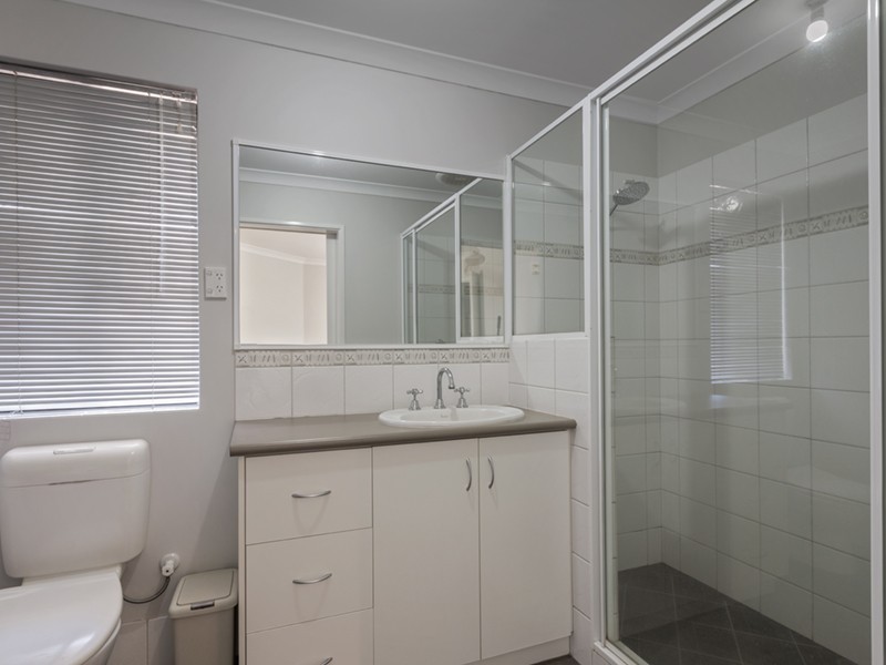 2 Fleetwing Street, Wandina WA 6530