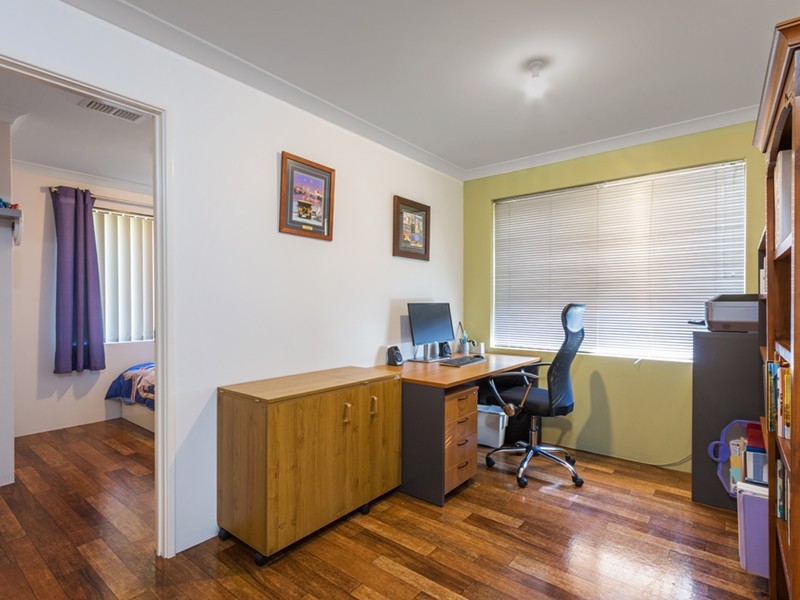 2 Fleetwing Street, Wandina WA 6530