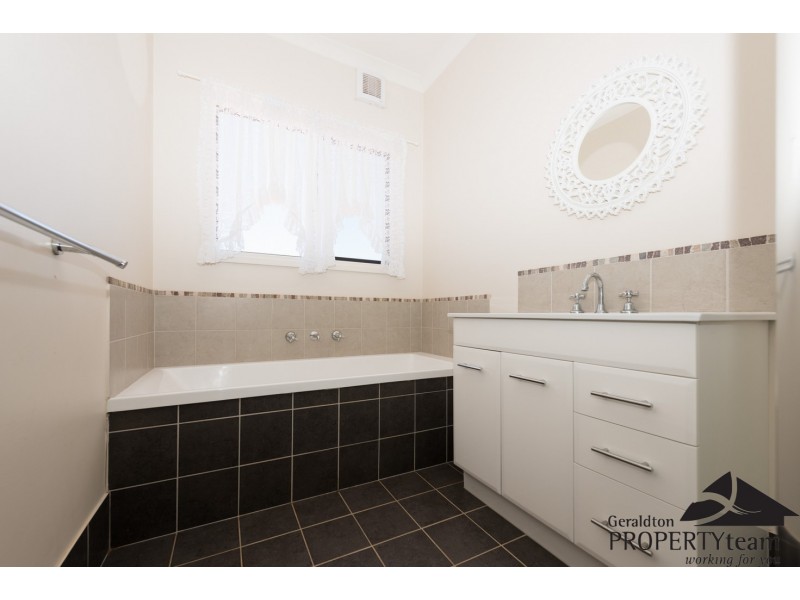 27 Meadowcroft Street, Rudds Gully WA 6532