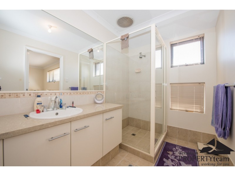 242B Second Street, Wonthella WA 6530