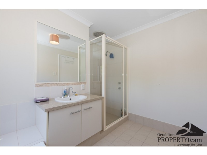 242B Second Street, Wonthella WA 6530