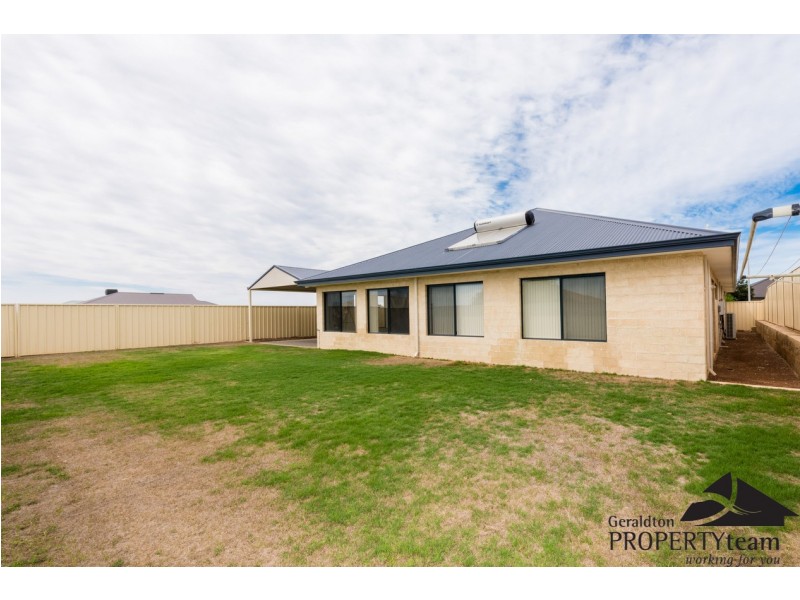 14 Silvery Wave Vista, Wandina WA 6530