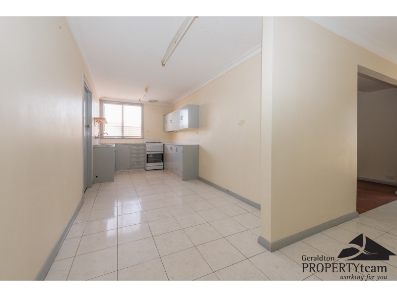 211 Fourth Street, Wonthella WA 6530