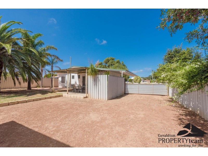 211 Fourth Street, Wonthella WA 6530