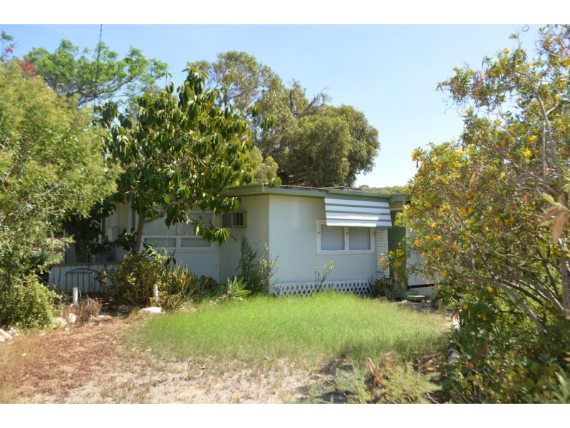 17 Reilly Road, Wonthella WA 6530