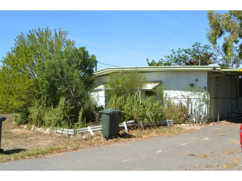 17 Reilly Road, Wonthella WA 6530