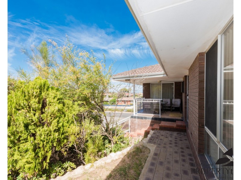 1 Elva Street, Mount Tarcoola WA 6530