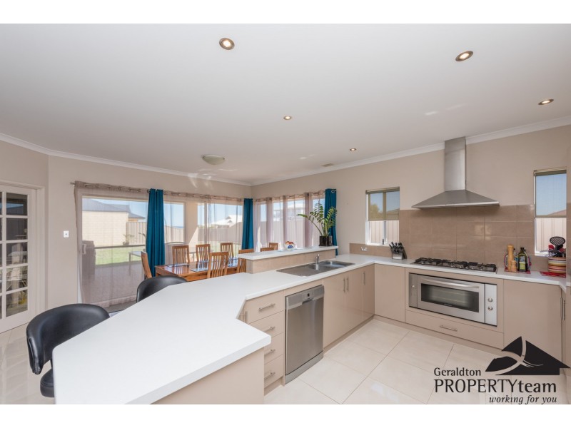 16 Jackson Loop, Wandina WA 6530