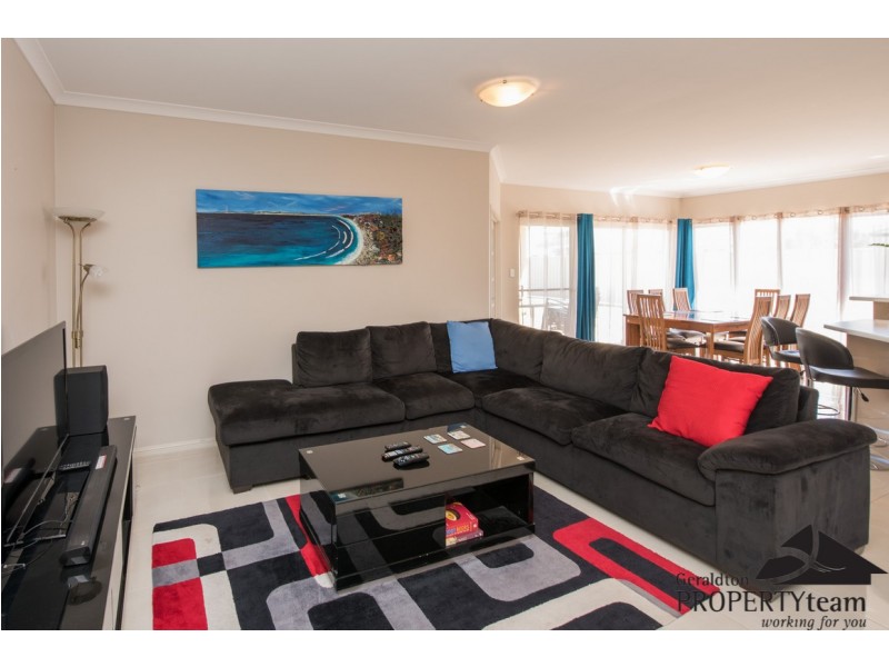 16 Jackson Loop, Wandina WA 6530