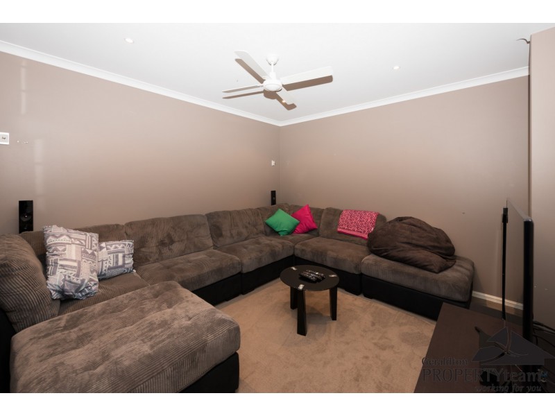 16 Jackson Loop, Wandina WA 6530