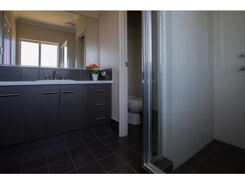 16 Jackson Loop, Wandina WA 6530