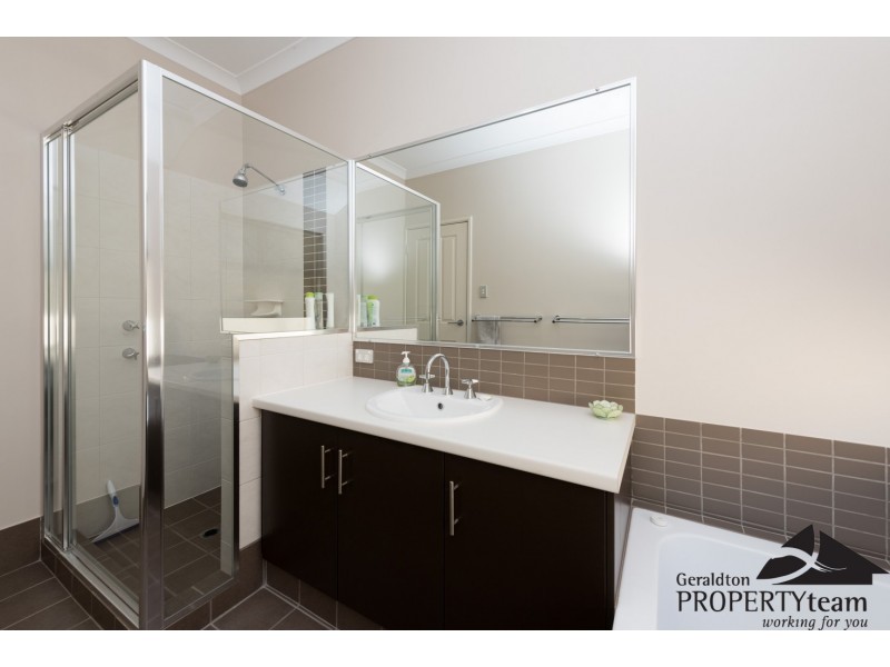 16 Jackson Loop, Wandina WA 6530