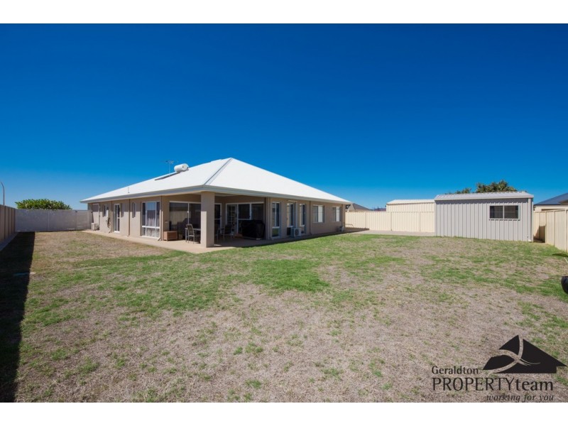 16 Jackson Loop, Wandina WA 6530