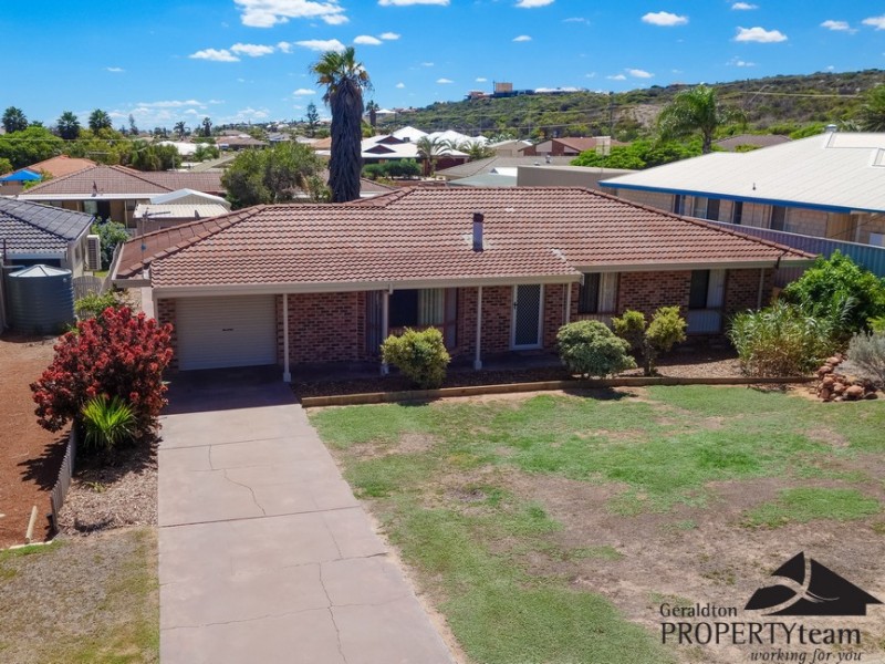 13 Falmouth Close, Tarcoola Beach WA 6530
