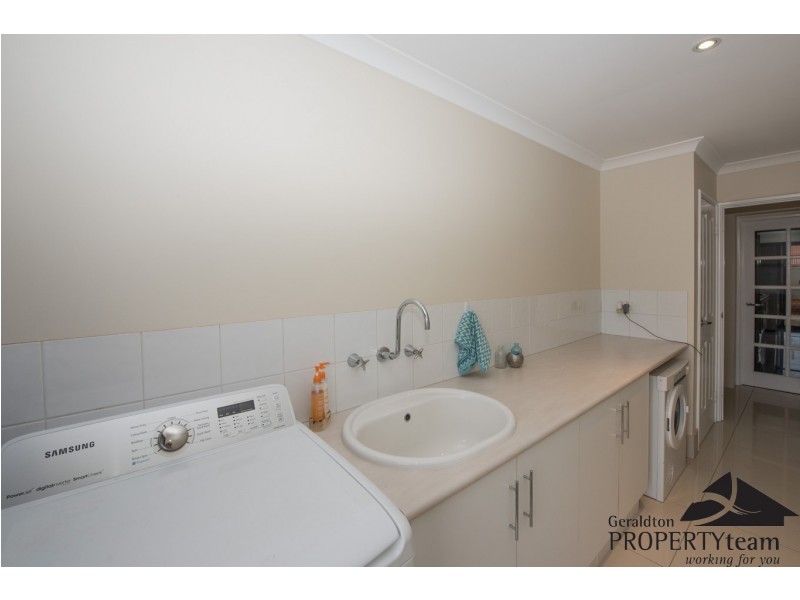 32 Yolanda Edge, Wandina WA 6530